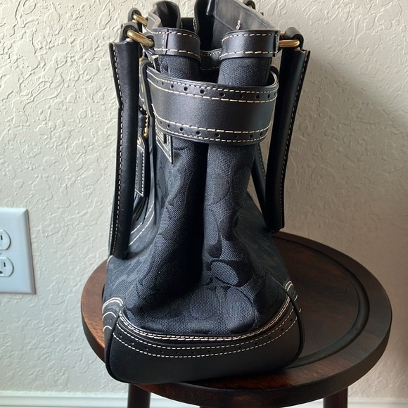 Coach: Black Hampton Signature Satchel Tote Bag- Leather Trim- Gold tone(10509) - Picture 9 of 16